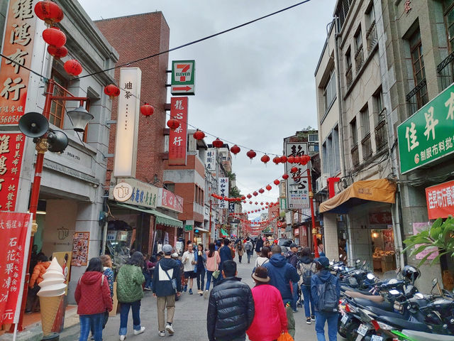 大稻埕與迪化街：懷舊與現代商店 🌅🛍️