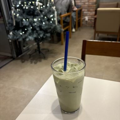 韓国】物価高に優しいビョンウソクが広告モデルのカフェ💙 | Trip.com