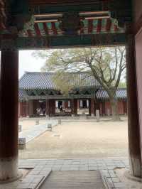 Stepping Back in Time: Hanbok Experience at Gyeonggijeon on a Gloomy Day