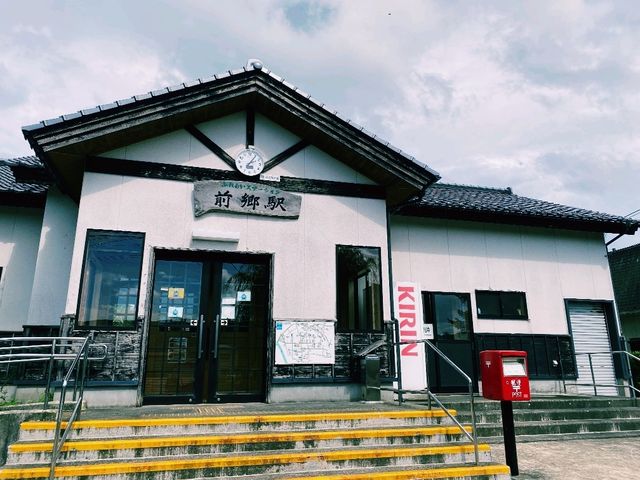 【秋田×前郷駅】趣ある駅舎と田園風景が広がるおばこ号の旅