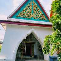 泰國曼谷湄南河畔古老寺廟景點:Wat Khrut，祈福特別靈驗，適合拍照📸打卡