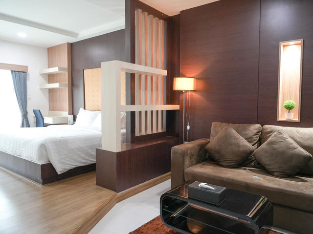 วันนี้ครอบครัวเรามาพักผ่อน  Eastpana Hotel บ่อวิน