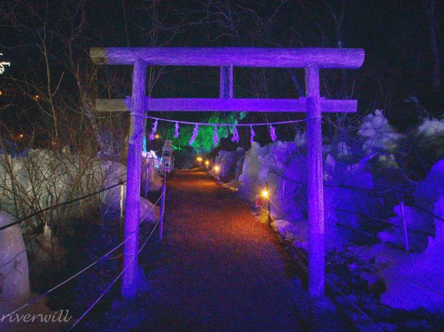 【埼玉県】秩父三大氷柱の一つ！ライトアップが迫力の「あしがくぼの氷柱」