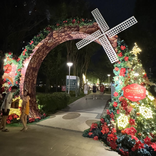 Christmas Cheer at Desa Park City