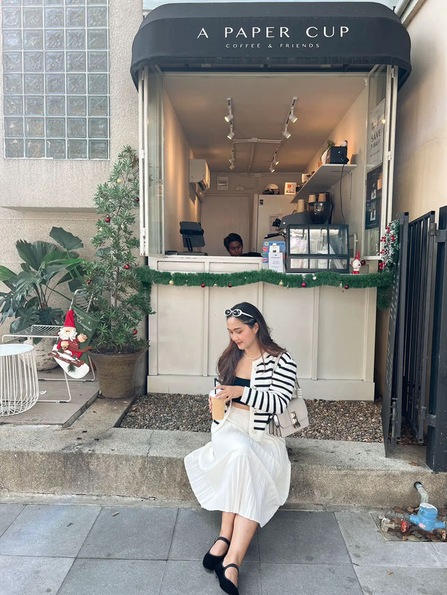 cafe คุมโทนลับๆแบบสับมู้ด ตปท.  👀🖤