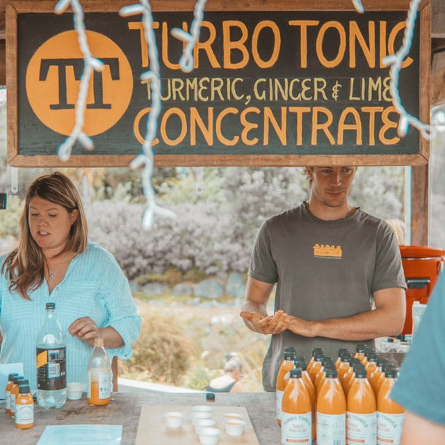 Discovering the vibrant sights, flavors, and community spirit at Matakana Village Farmers' Market. 🍓