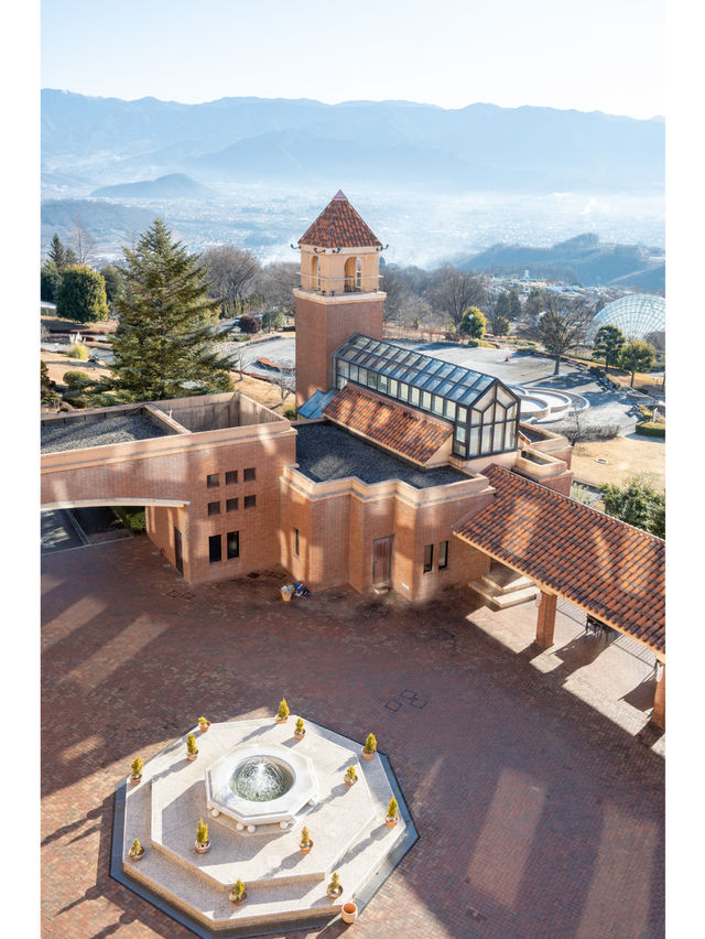 【山梨】富士山が見える丘の上の絶景ホテル