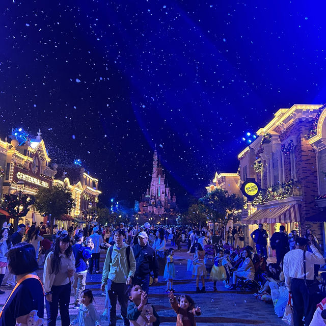 เที่ยวสวนสนุกฮ่องกงดิสนีย์แลนด์🎢🎠🏰