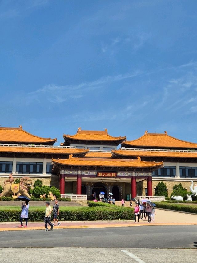 가오슝 불광사에 거대한 불상 : Fo Guang Shan Great Buddha🪔