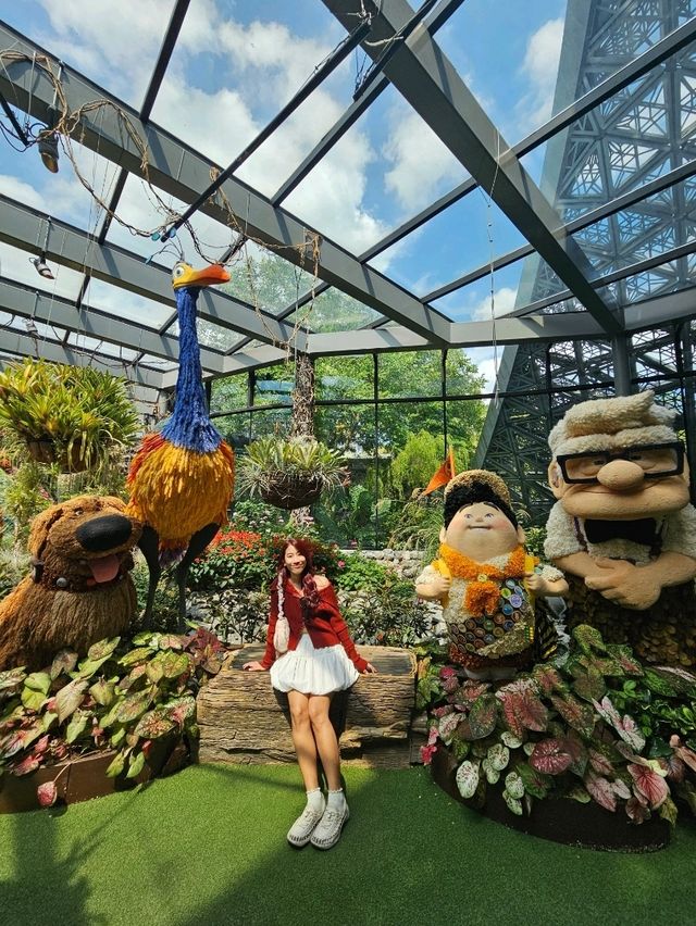 ชมดอกไม้สุดอลังการที่ The Floral Fantasy 🌸