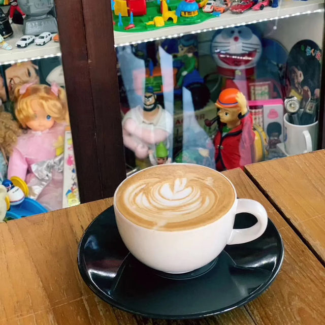 เที่ยวคาเฟ่ชิลๆ ย่านเจริญเมืองเชียงใหม่ ☕️
