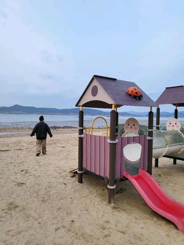 인생샷 남기기 딱인 전남 함평 돌머리해변 인생샷 남기기 딱인 전남 함평 돌머리해변