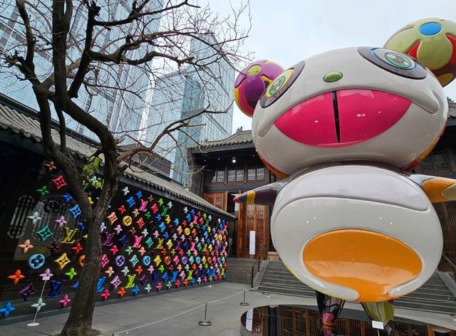 成都太古里LV立體藝術展，時尚與藝術的極致碰撞。