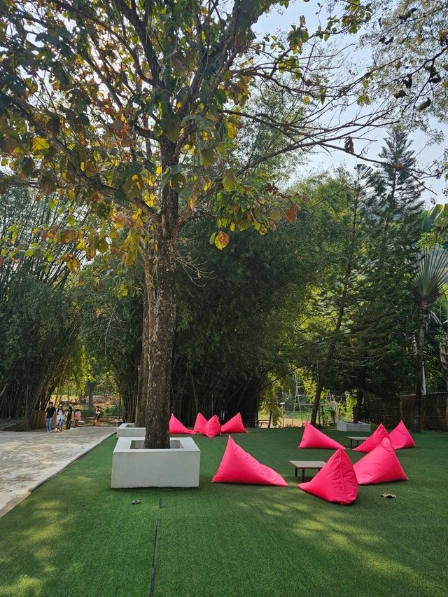 ธรรมชาติ คาเฟ่ | สวนผึ้ง ราชบุรี