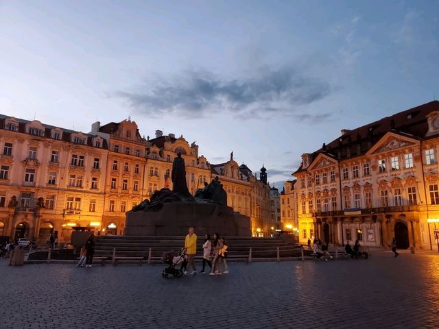 [🇨🇿プラハ] 旧市街広場 — 歴史が息づく広場と天文時計の魅力