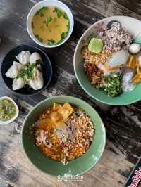 ก๋วยเตี๋ยวหมูต้มยำ ลาดพร้าว 71 หมูสับแน่น 