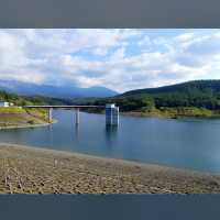 美瑛（Biei, 北海道）– 丘と空の芸術が広がるフォトジェニックな町