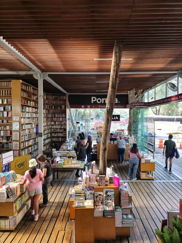 해외여행 멕시코 시티에 있는 서점 카페 Librería Porrúa