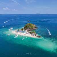 ล่องเรือหรูกลางทะเลใสแบบ kyle.phuket  ⛵️