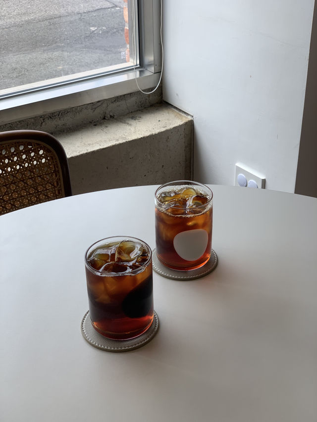 카페는 작지만 커피 맛집이라 더 매력적인 나주 카페 