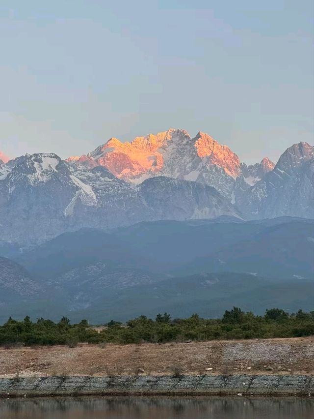A Touch of Heaven: Exploring Yulong Snow Mountain's Icy Beauty