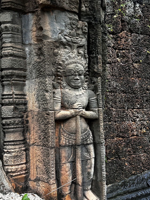Prasat Preah Khan 12th century sword city in Asia 