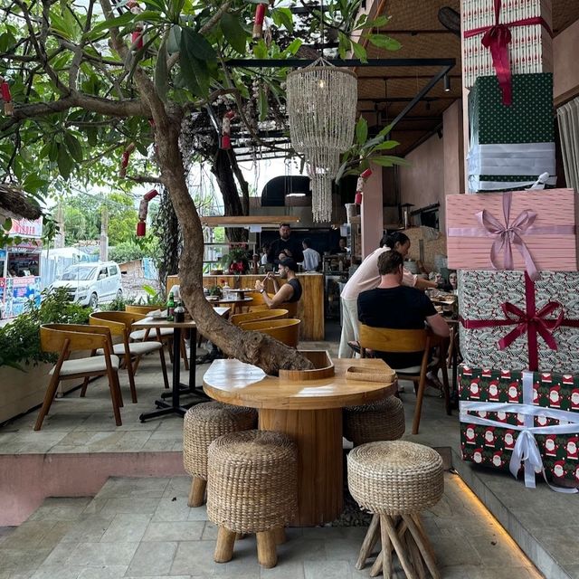 an interesting cafe
