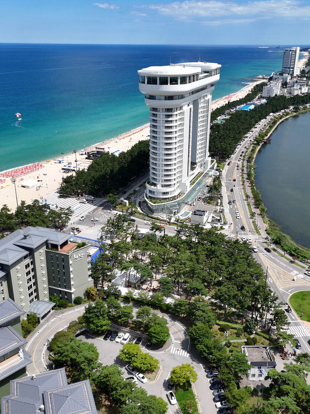 Drawing Comparisons to Singapore's Iconic Marina Bay Sands.