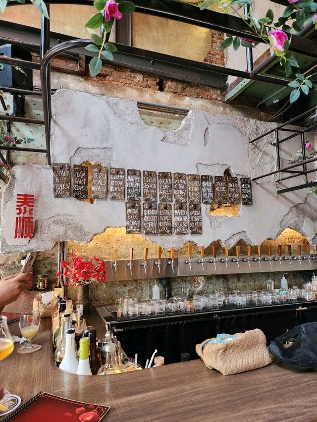 【バンコク】珍しい抹茶ビール🍺Tai Soon Bar