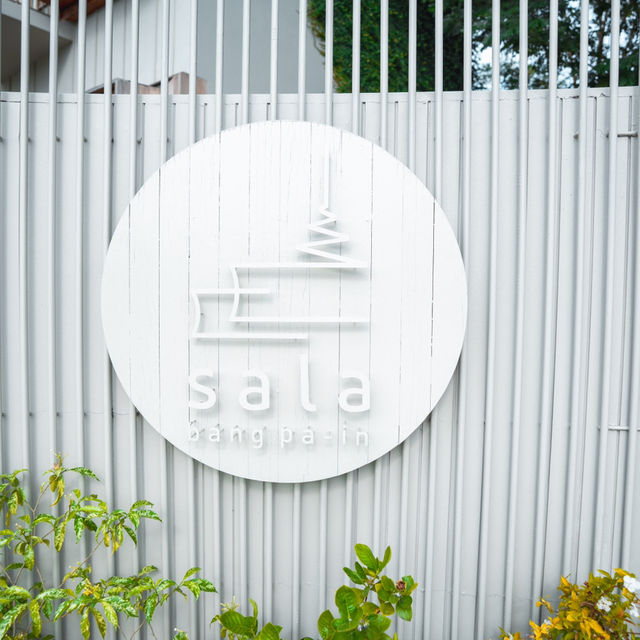 Sala Bang Pa-In ที่พักริมเเม่น้ำวิวดีสุดปัง