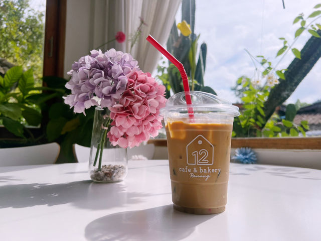 12cafe & bakery Ranong
