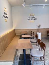 충장로 숨은 버거 맛집, 맘스터치 2층에 있다?