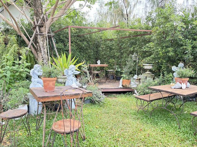 Rice Field Home Farmstay & Cafe