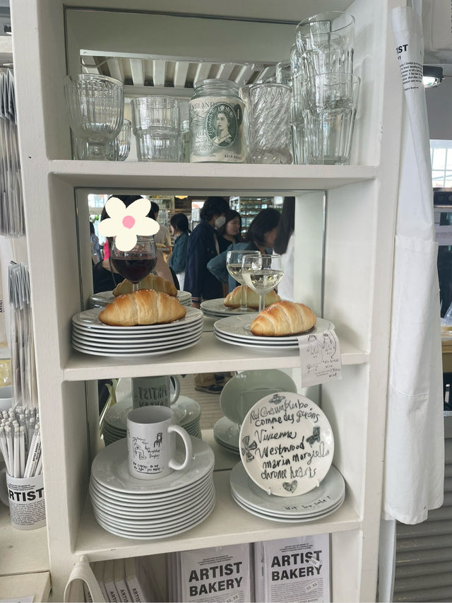 🇰🇷ソウル📍安国駅すぐ！大人気ベーカリーカフェ🥖「ARTIST BAKERY」✨