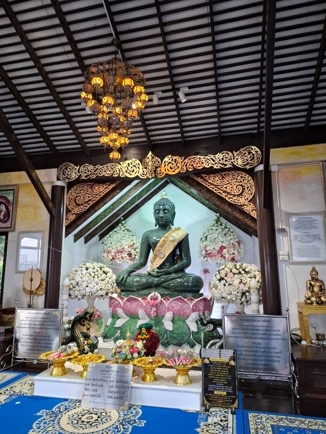 พระเจ้าห้าพระองค์ @ วัดพระธาตุผาซ่อนแก้ว