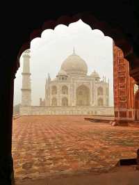 The Timeless Beauty of the Taj Mahal: A Journey to Eternal Love