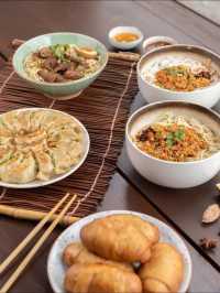 Jinyù Cafe and Eatery เป็นคาเฟ่สไตล์จีนยูนนาน