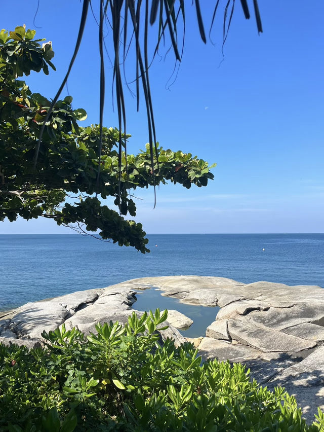 Ultra-Luxury Meets Seaside Sophistication at Kata Rocks, Phuket