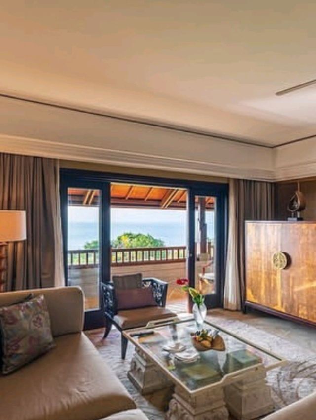 🌺 Feeling Relaxed at AYANA Resort – Your Tranquil Cliffside Escape