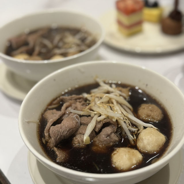 六國酒店自助晚餐