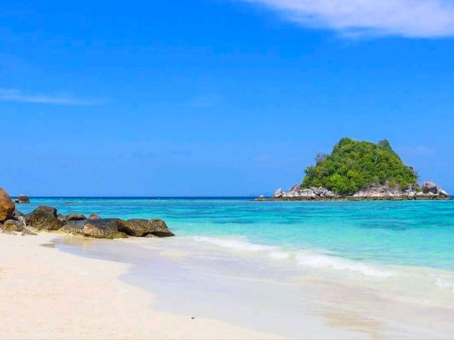 วันเดียวเที่ยวเกาะหลีเป๊ะ