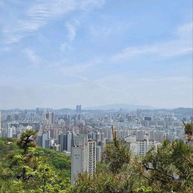 Climbing Wonjeoksan Peak