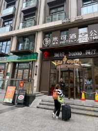 Mike apartment ที่พักเซี่ยงไฮ้ ตรงปก ไม่จกตา 