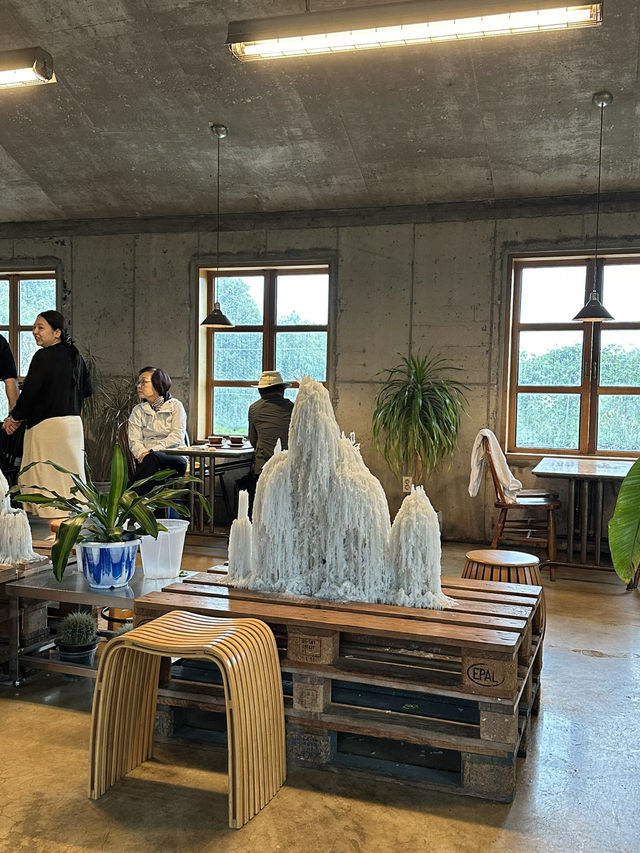 제주에서 만나는 리스본 감성☕️ 카페 아줄레주