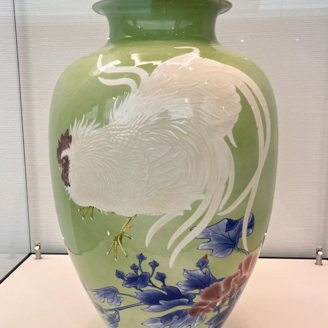 Yokohama | Adorable Porcelain Vases at the Yokohama Museum of Art! 🏺✨