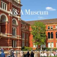 V&A: Brightness and Blissful Ease! ☀️☕