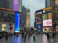 ถนนคนเดินเจี่ยฟ่างเป่ย – เมืองฉงชิ่ง