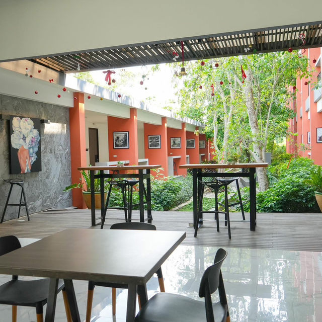 โรงแรมที่ตกแต่งแนวอาร์ต ที่จันทบุรี บรรยากาศดีมาก