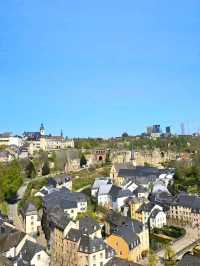 🇱🇺💼 Luxembourg on a Shoestring: Big Charm, Small Budget! 🗺️✨