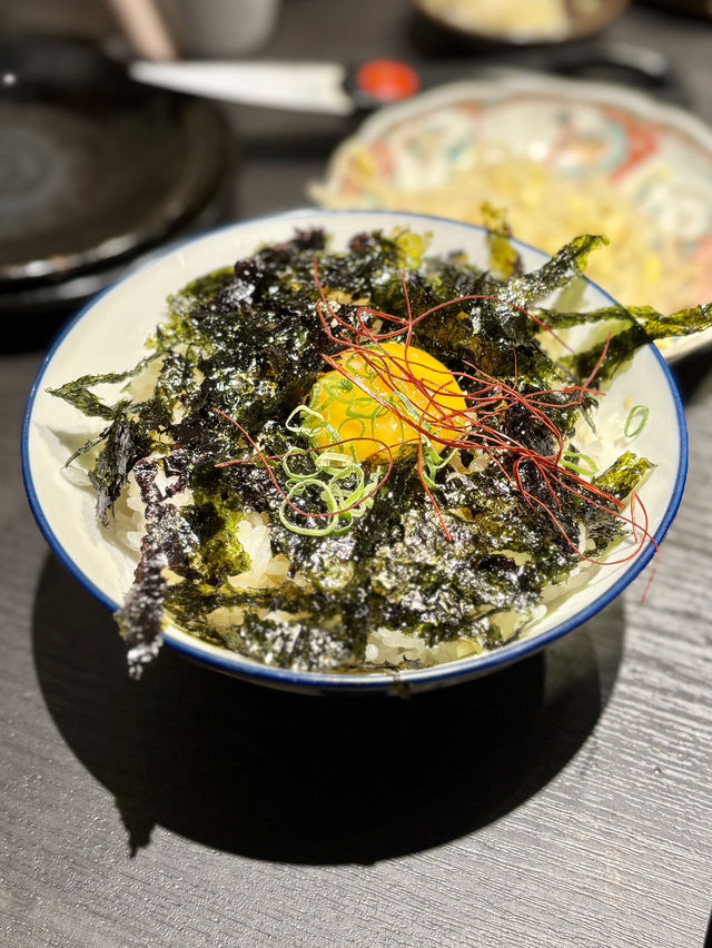 【大阪・難波】全130種の焼肉食べ放題と肉ケーキの演出「焼肉Lab 難波店」
